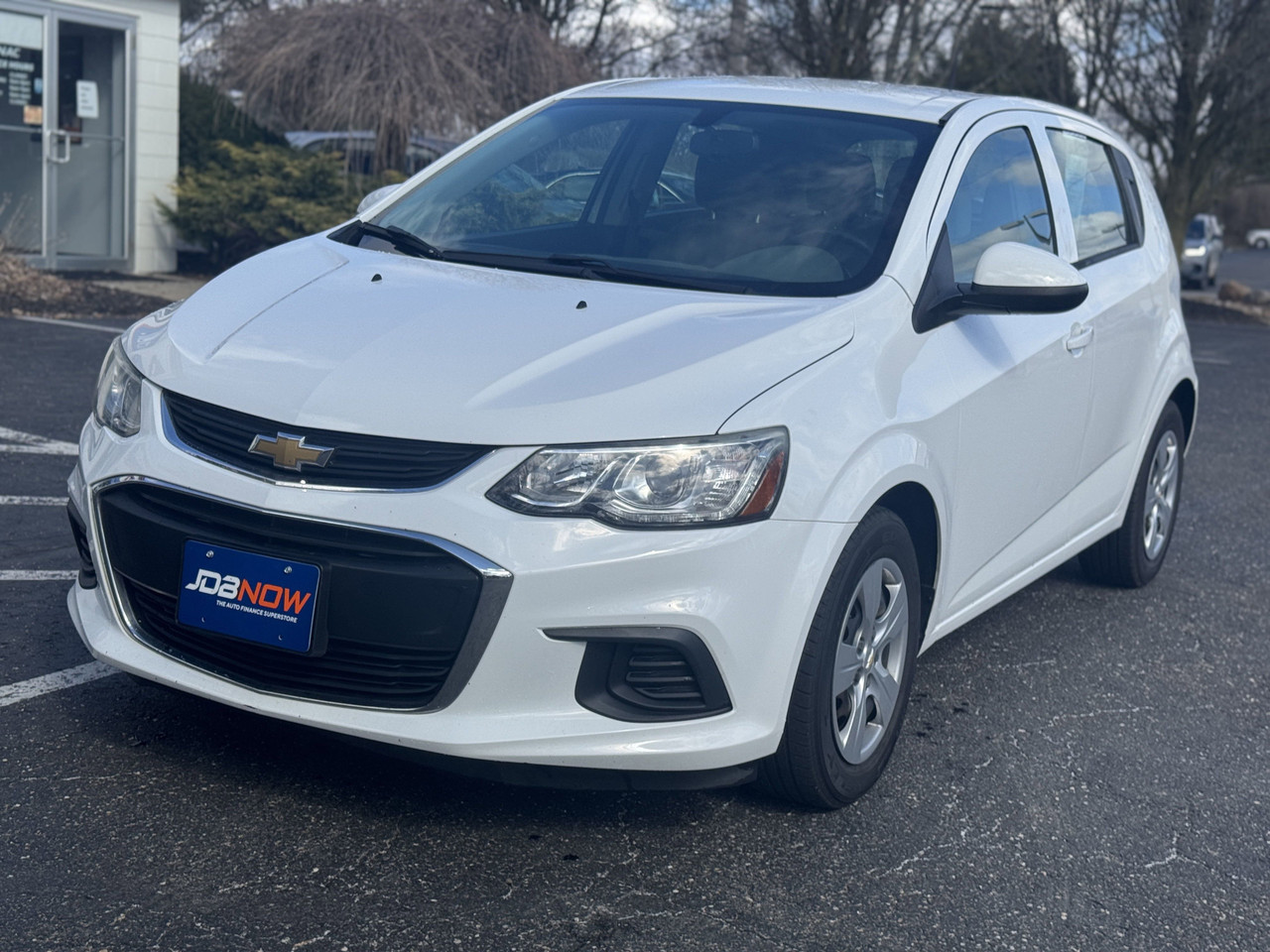 2017 Chevrolet Sonic LT's photo