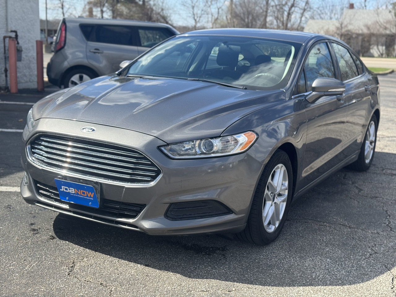 2013 Ford Fusion SE's photo