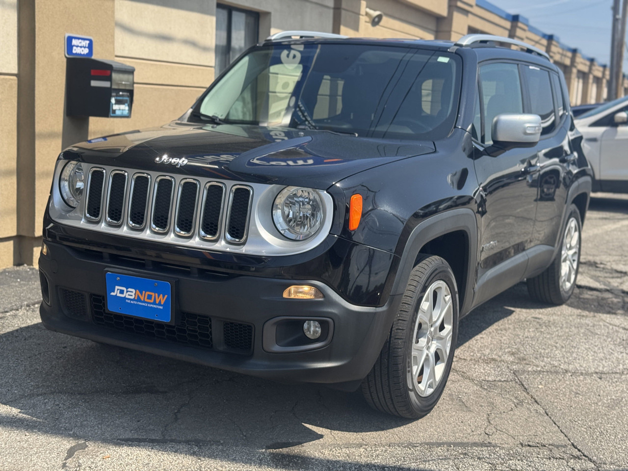 2015 Jeep Renegade Limited's photo