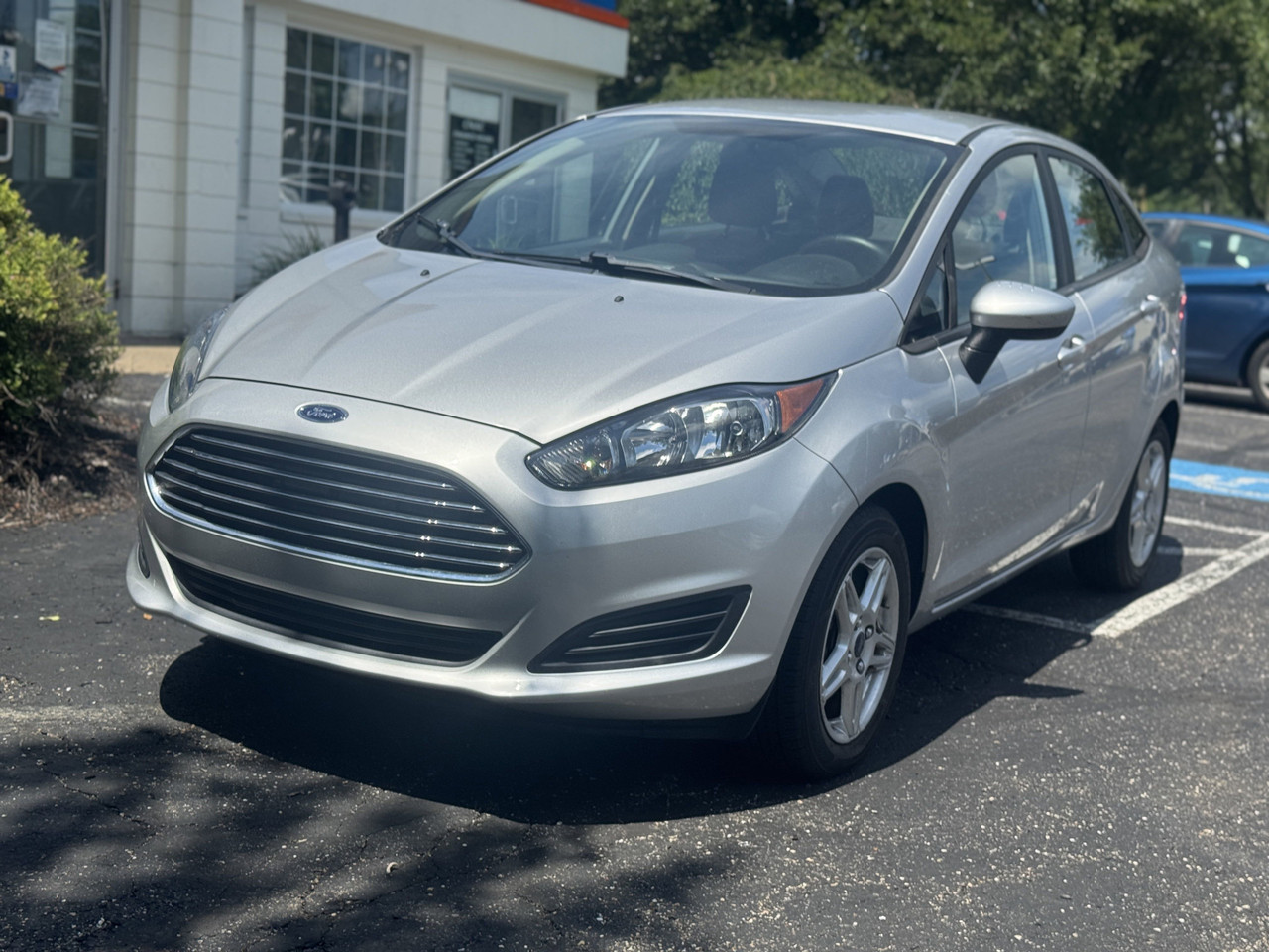 2017 Ford Fiesta SE's photo