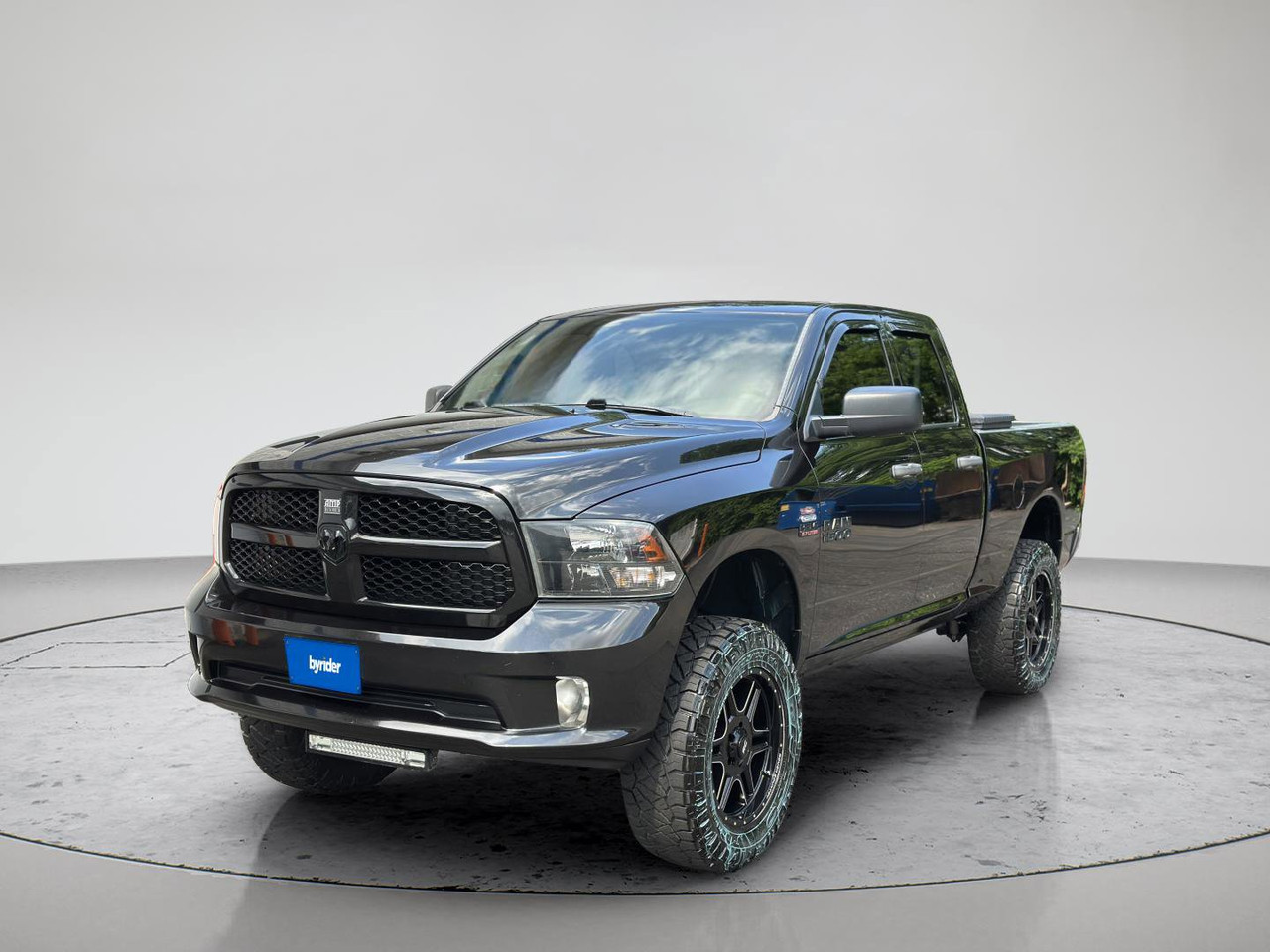 2017 RAM 1500 Express 4x4 Quad Cab 6'4's photo