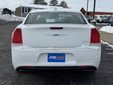 Chrysler 300 2016 M8769