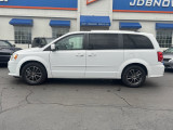 Dodge Grand Caravan 2017 M8515