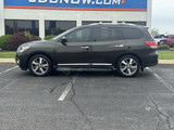 Nissan Pathfinder 2015 M8577