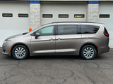 Chrysler Pacifica 2017 A11298