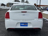 Chrysler 300 2016 M8769