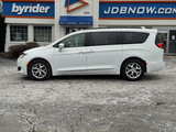 Chrysler Pacifica 2017 W3710
