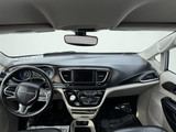 Chrysler Pacifica 2019 M8853