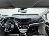 Chrysler Pacifica 2019 M8853