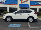 Nissan Rogue 2017 M8833
