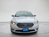 Ford Taurus 2018 W3806