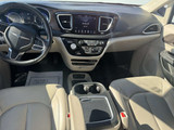 Chrysler Pacifica 2018 M8955