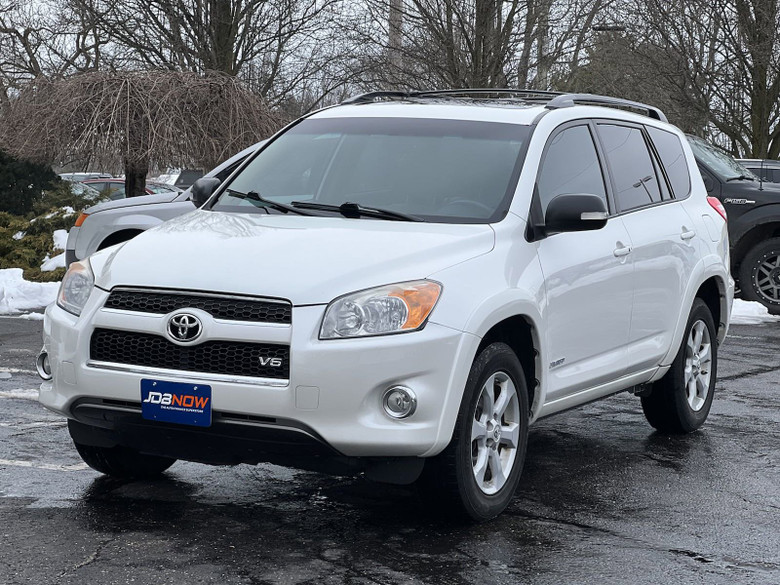 Toyota RAV4 2011 W3027