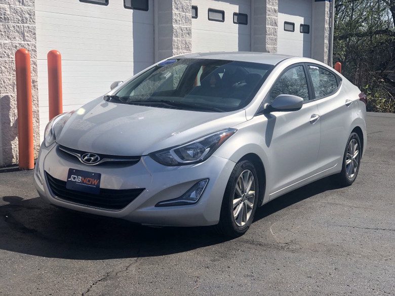 Hyundai Elantra 2016 705893