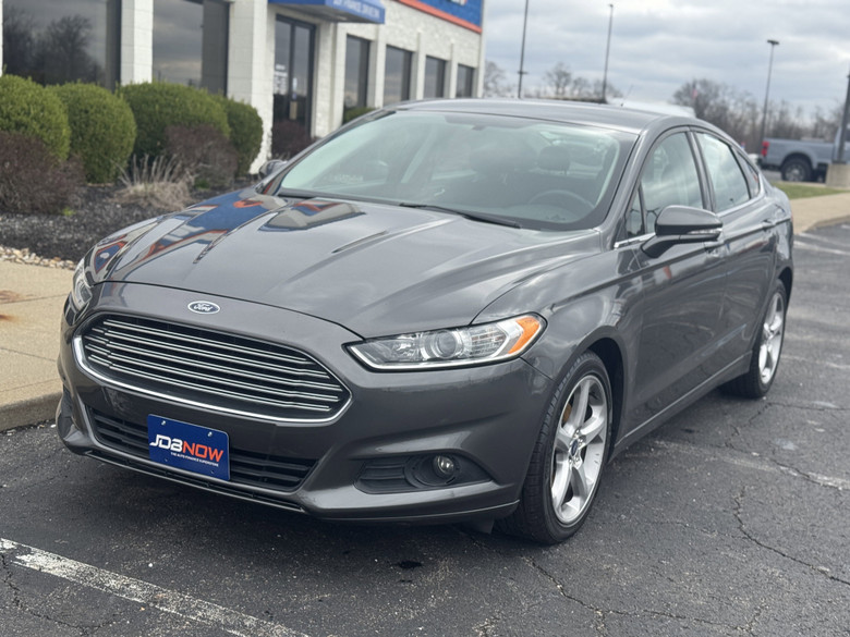 Ford Fusion 2016 M8514
