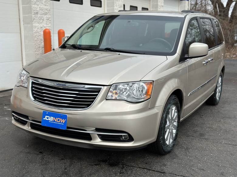Chrysler Town & Country 2015 A11194