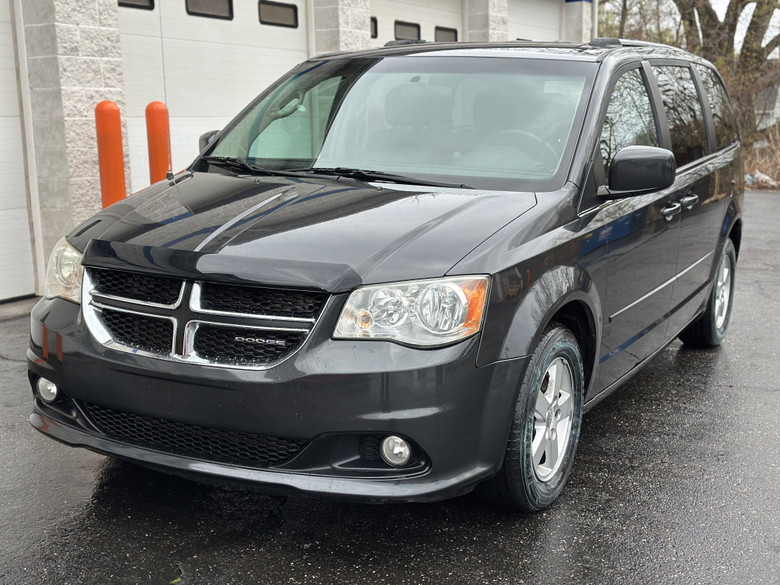 Dodge Grand Caravan 2011 C4875A