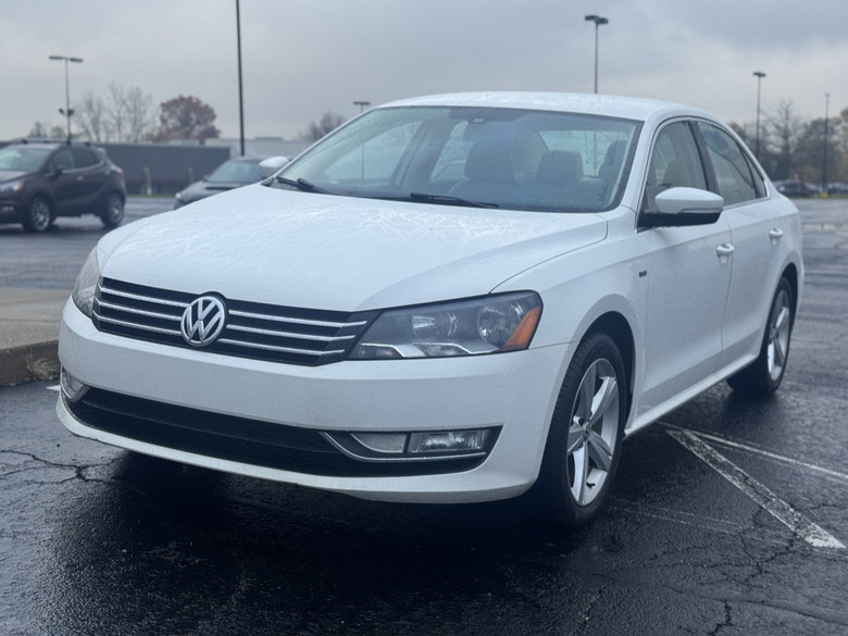 Volkswagen Passat 2015 M8615