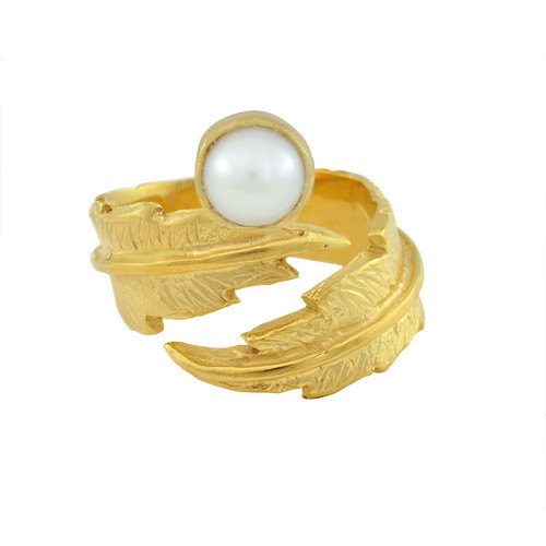 LeiVanKash Gold Feather White Pearl Midi Ring