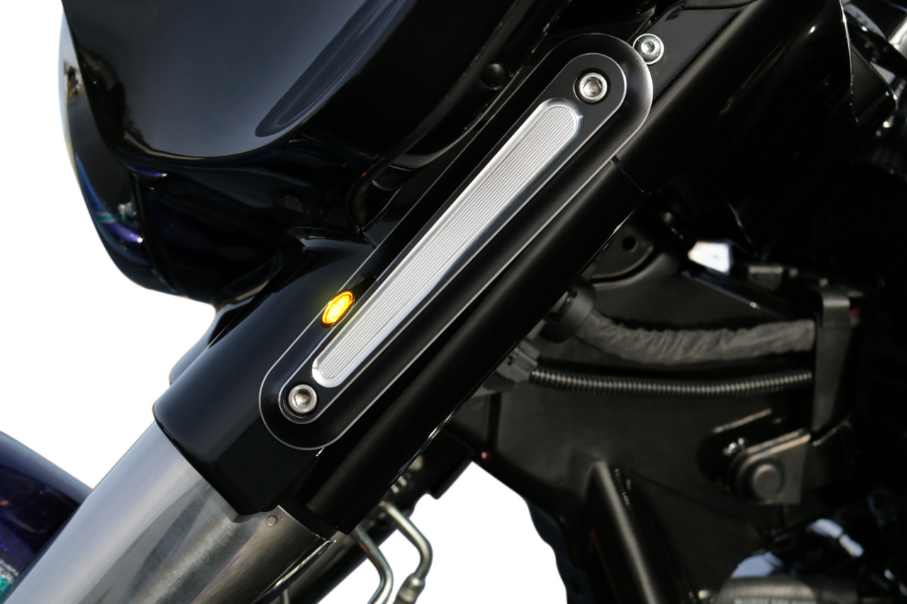 Kodlin Legit Elypse LED Turn Signals – Chrome – For Harley