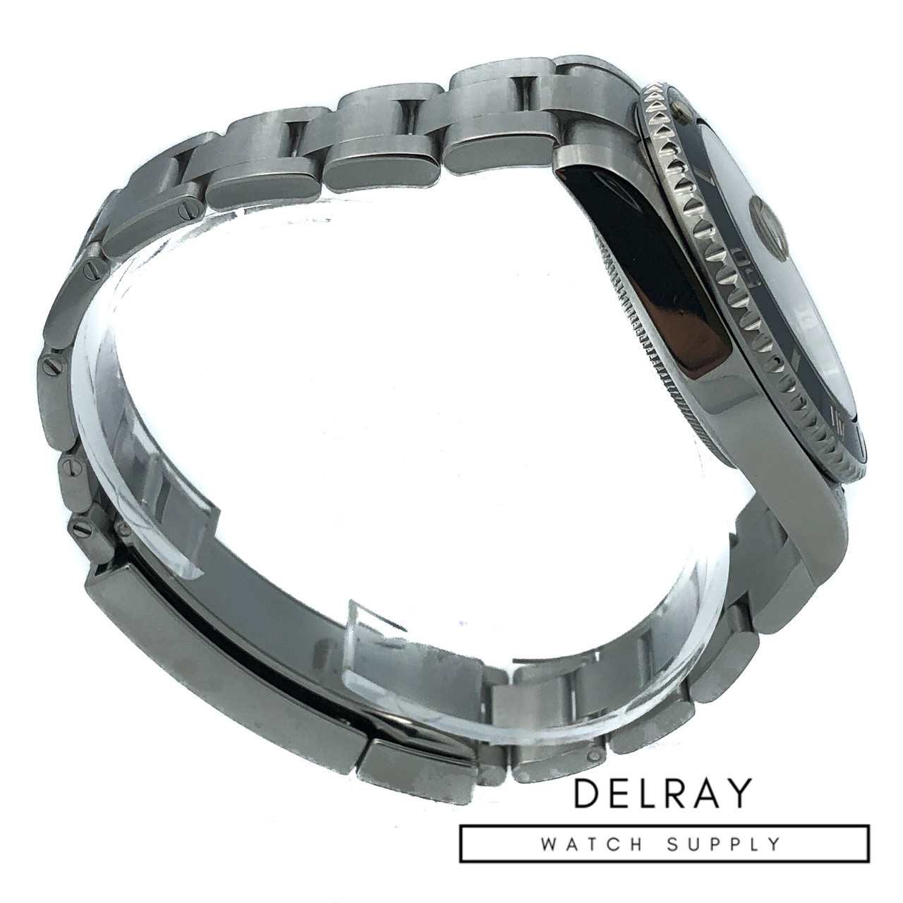 Rolex Submariner Date 116610 9 