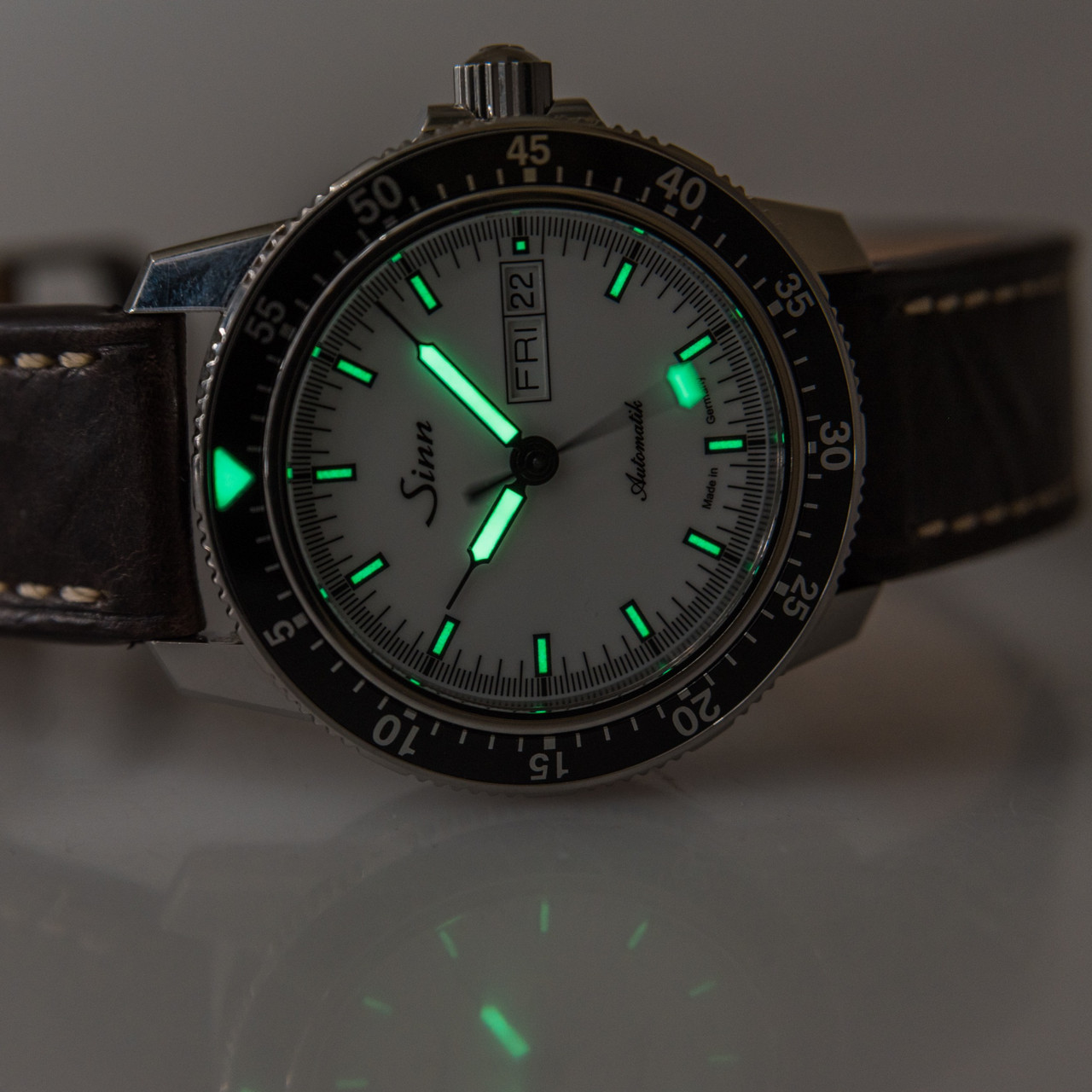 Sinn 104 Dial Size