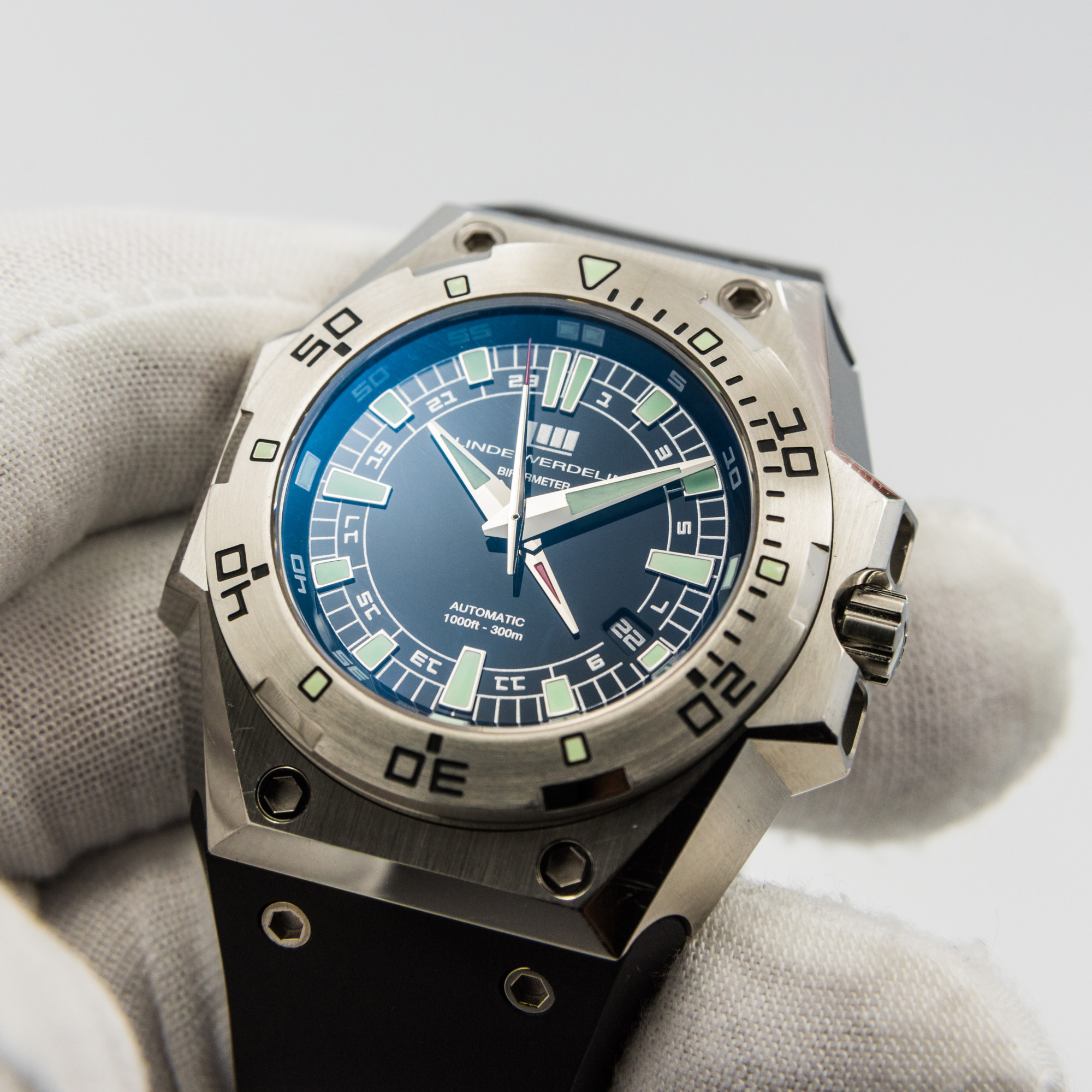 Linde Werdelin Biformeter GMT