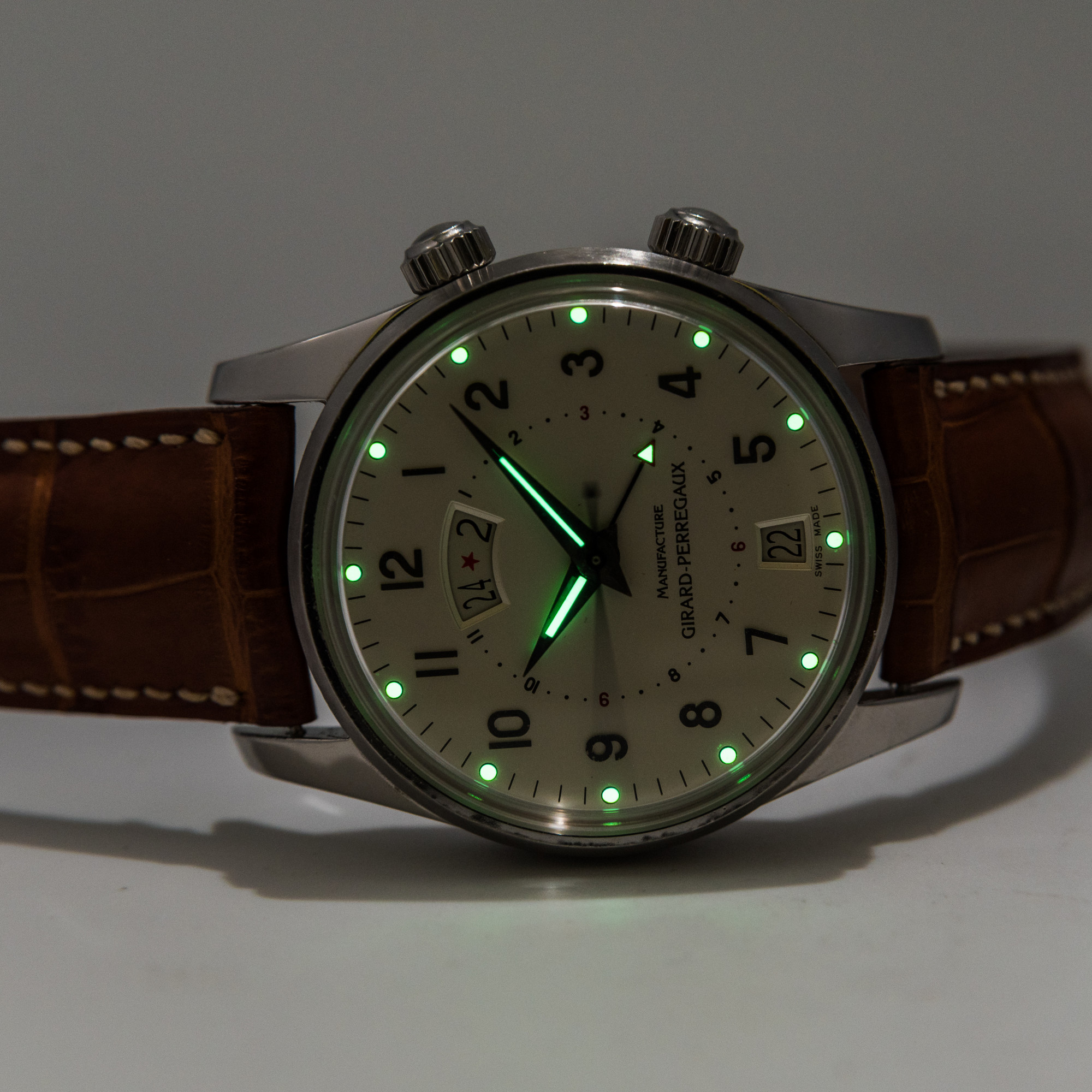 Girard-Perregaux Traveller II GMT Alarm