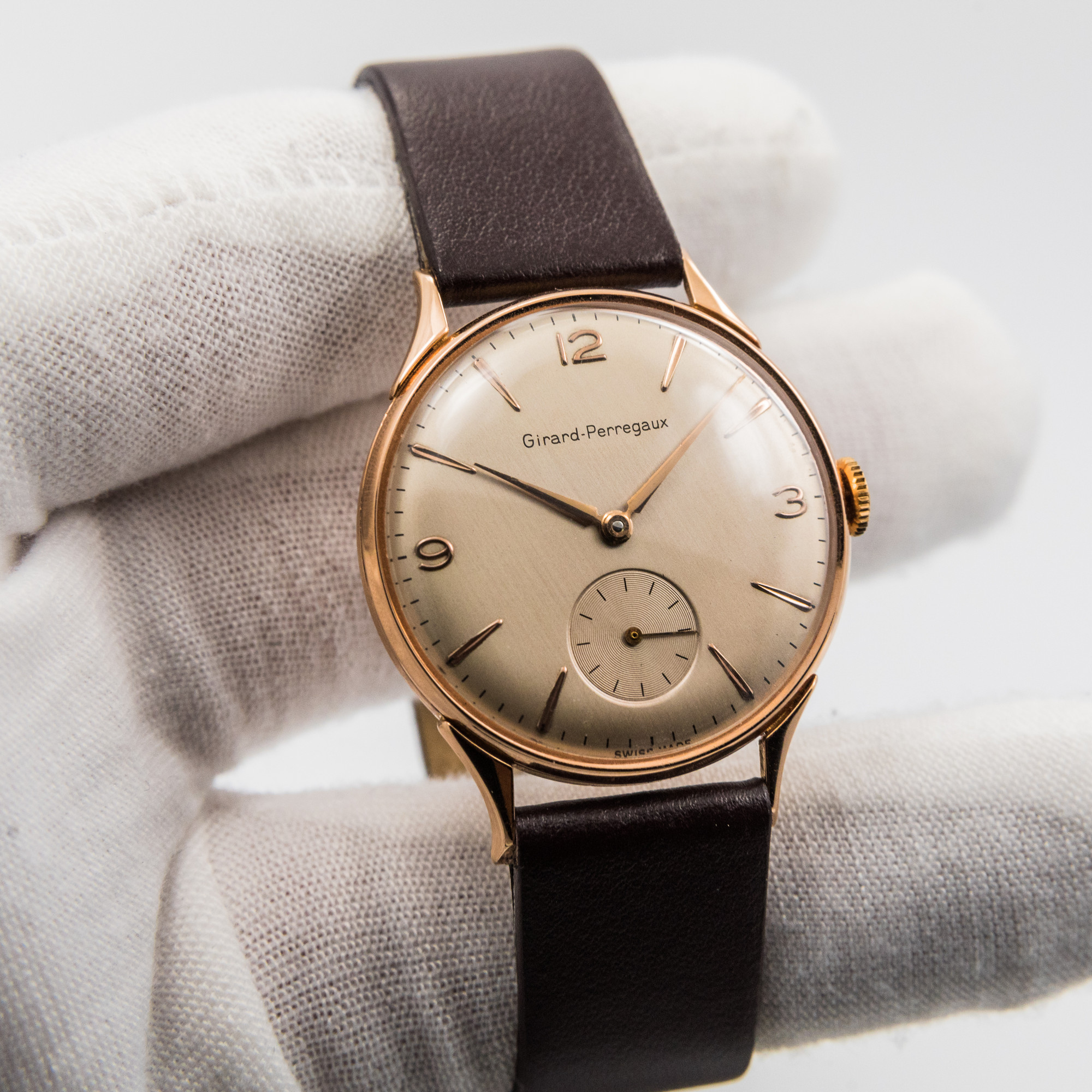 Girard-Perregaux Vintage Wristwatch *18K Rose Gold*