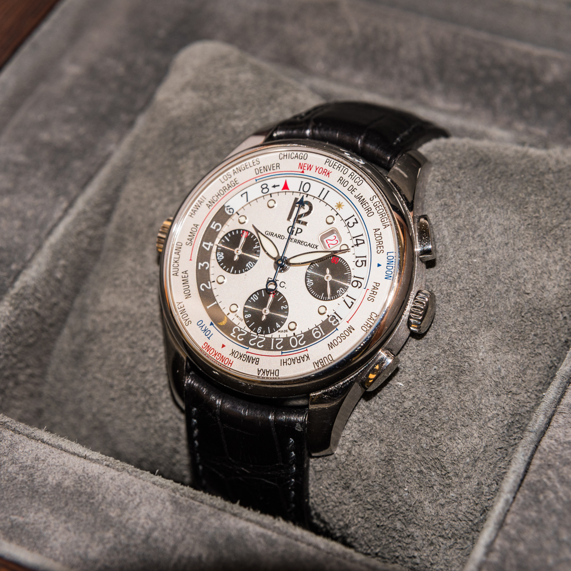 Girard-Perregaux World Time WW.TC Financial Chronograph