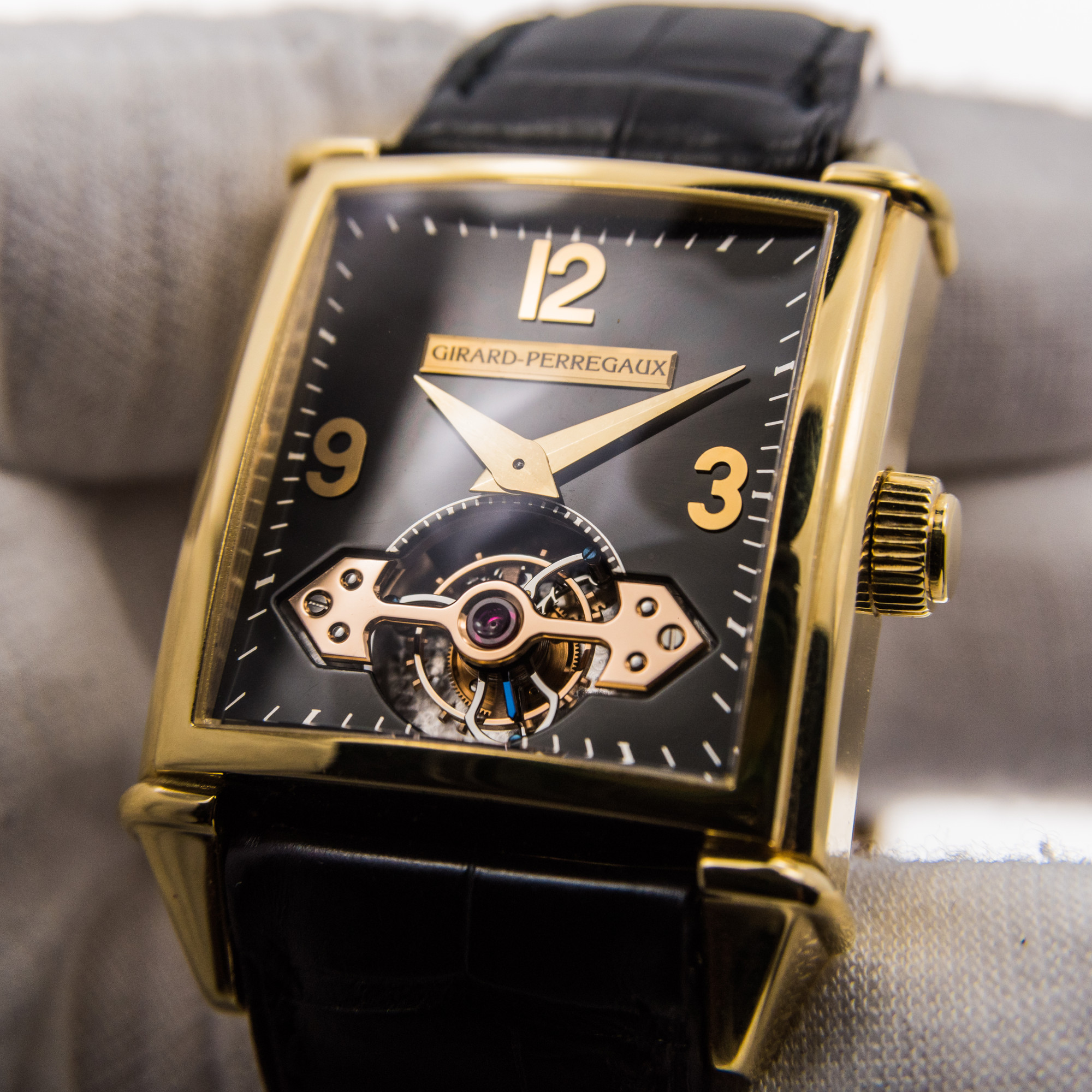 Girard-Perregaux Vintage 1945 Tourbillon *Wire Only*