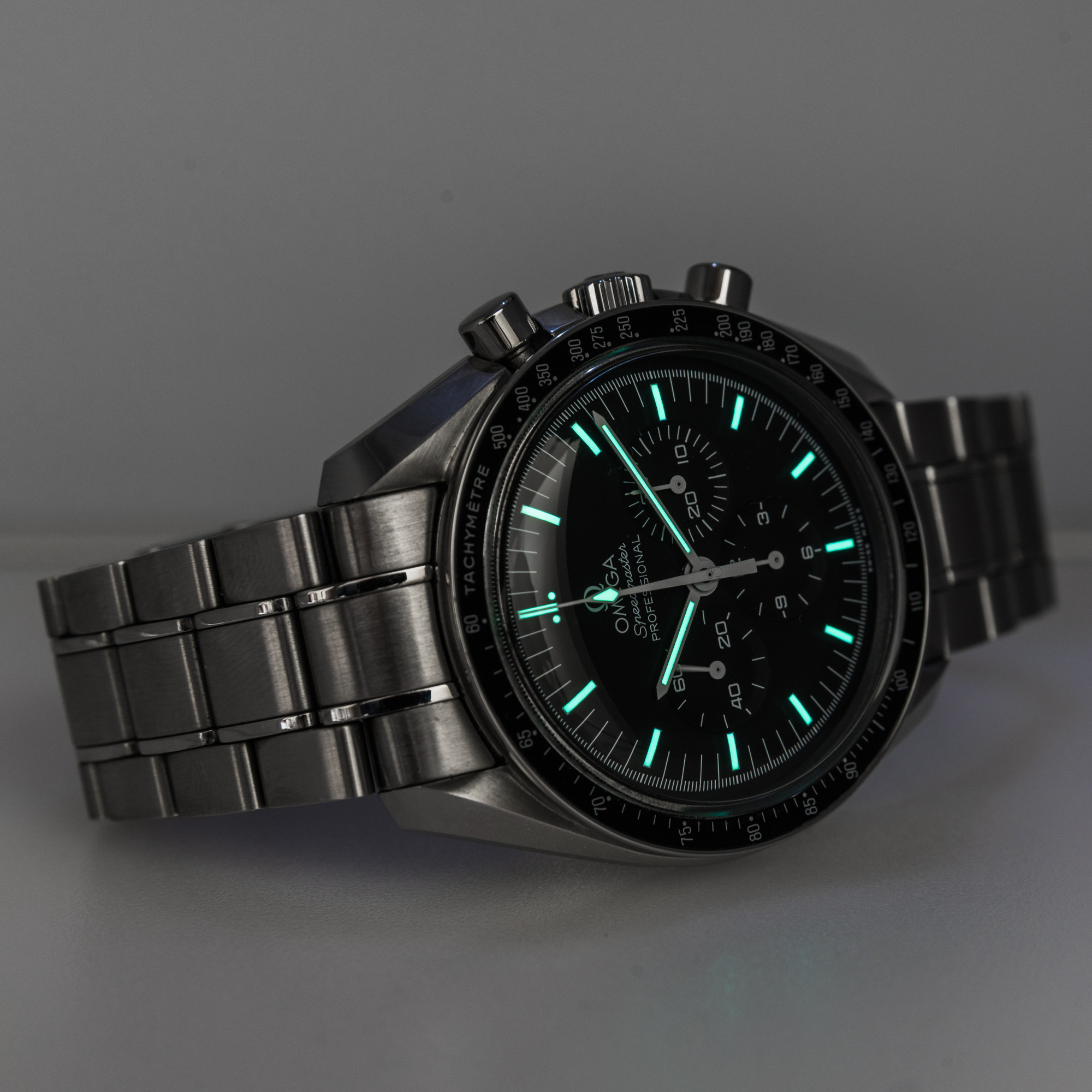 Omega Speedmaster Moonwatch Professional