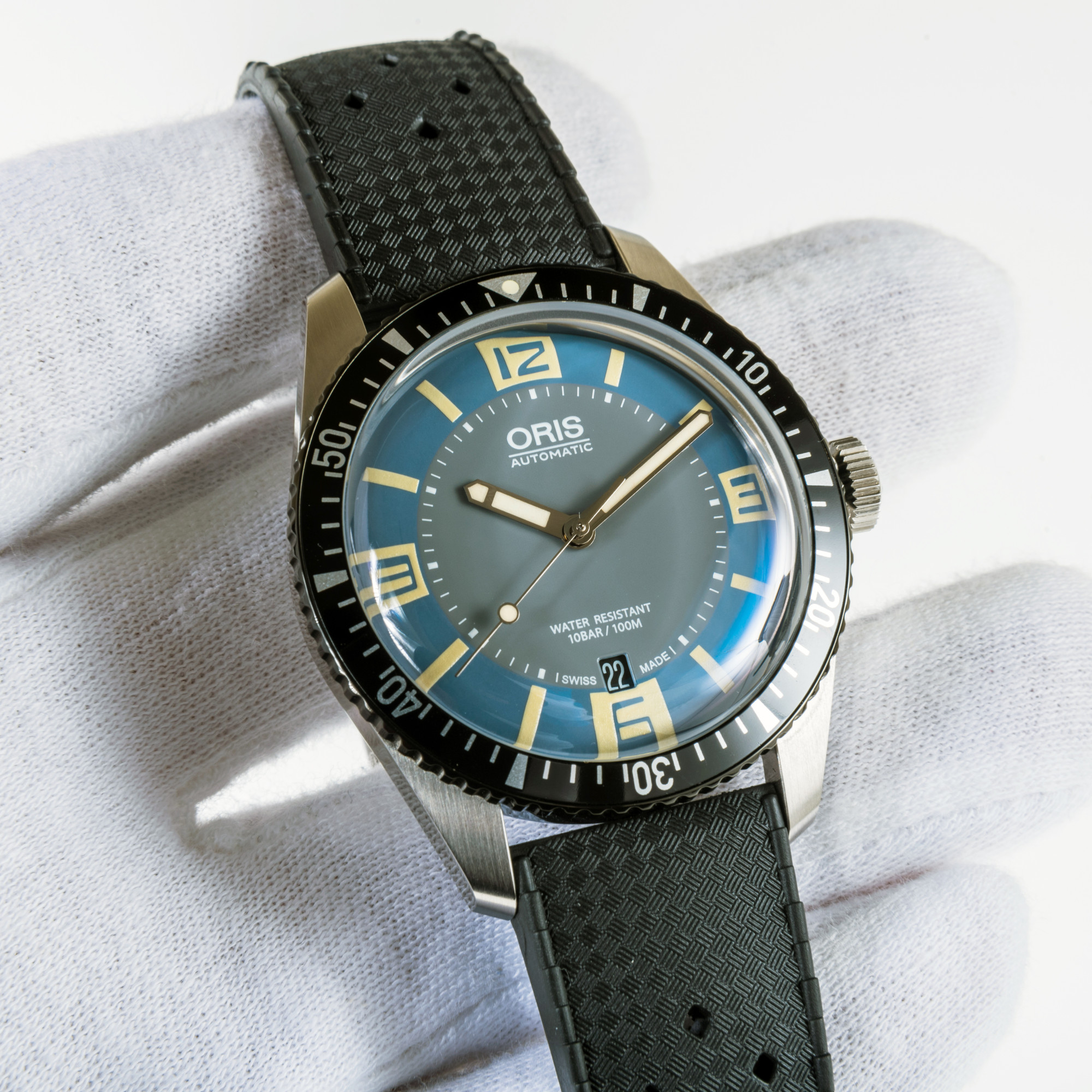 Oris Divers Sixty-Five *UNWORN* *Deauville Blue Dial*