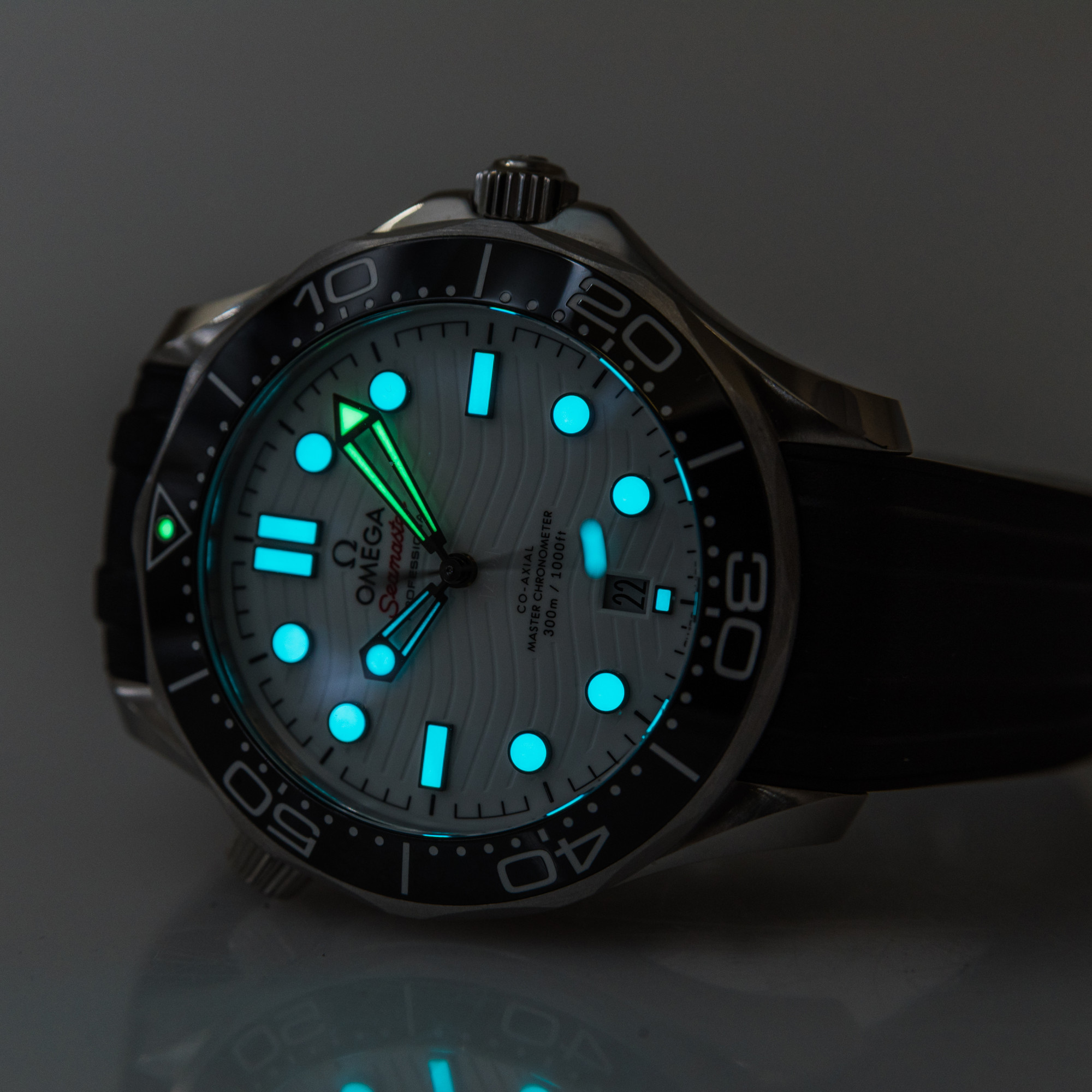 Omega Seamaster Diver 300M Co-Axial Master Chronometer 42mm *White Dial*