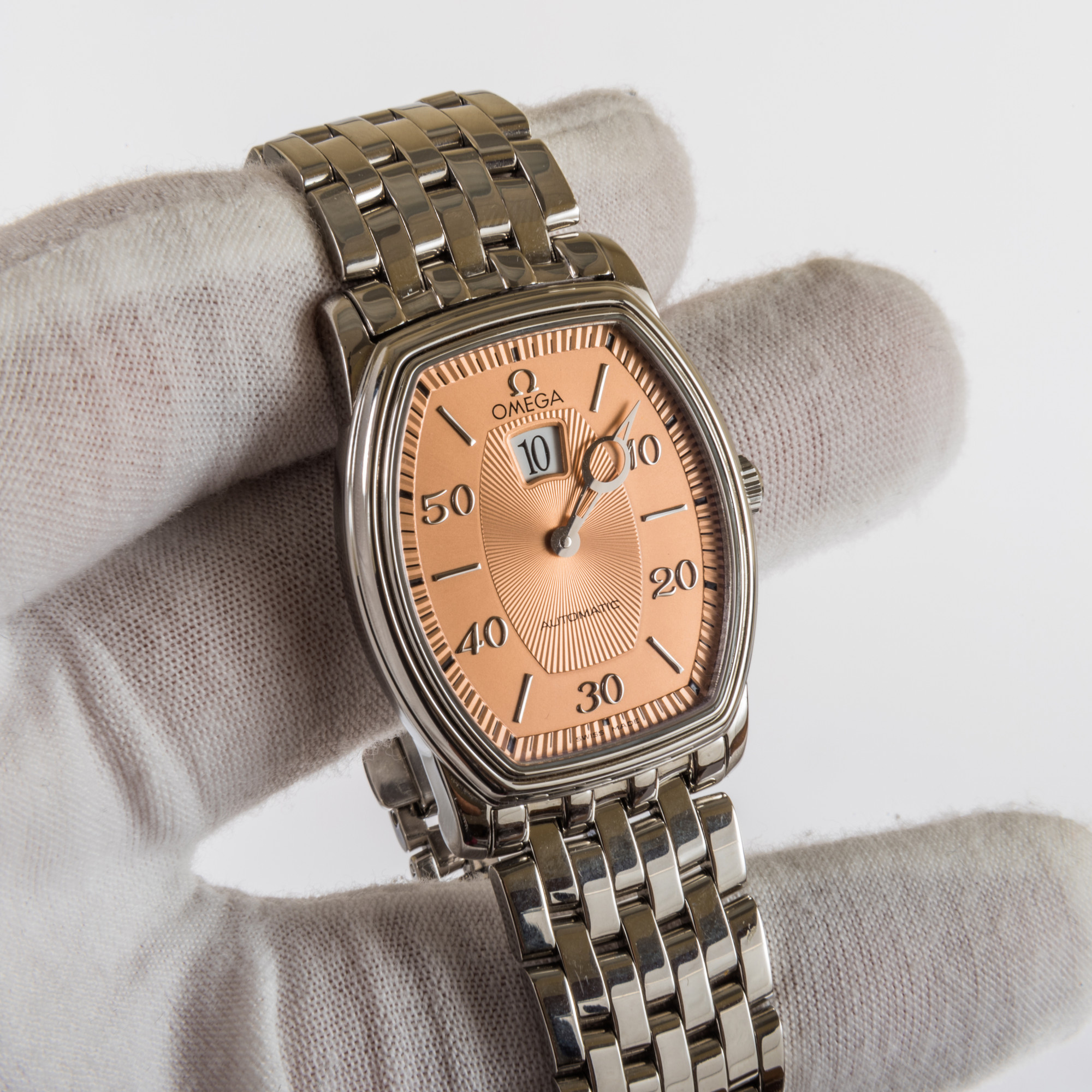 Omega De Ville Tonneau Jump Hour *Salmon Dial*