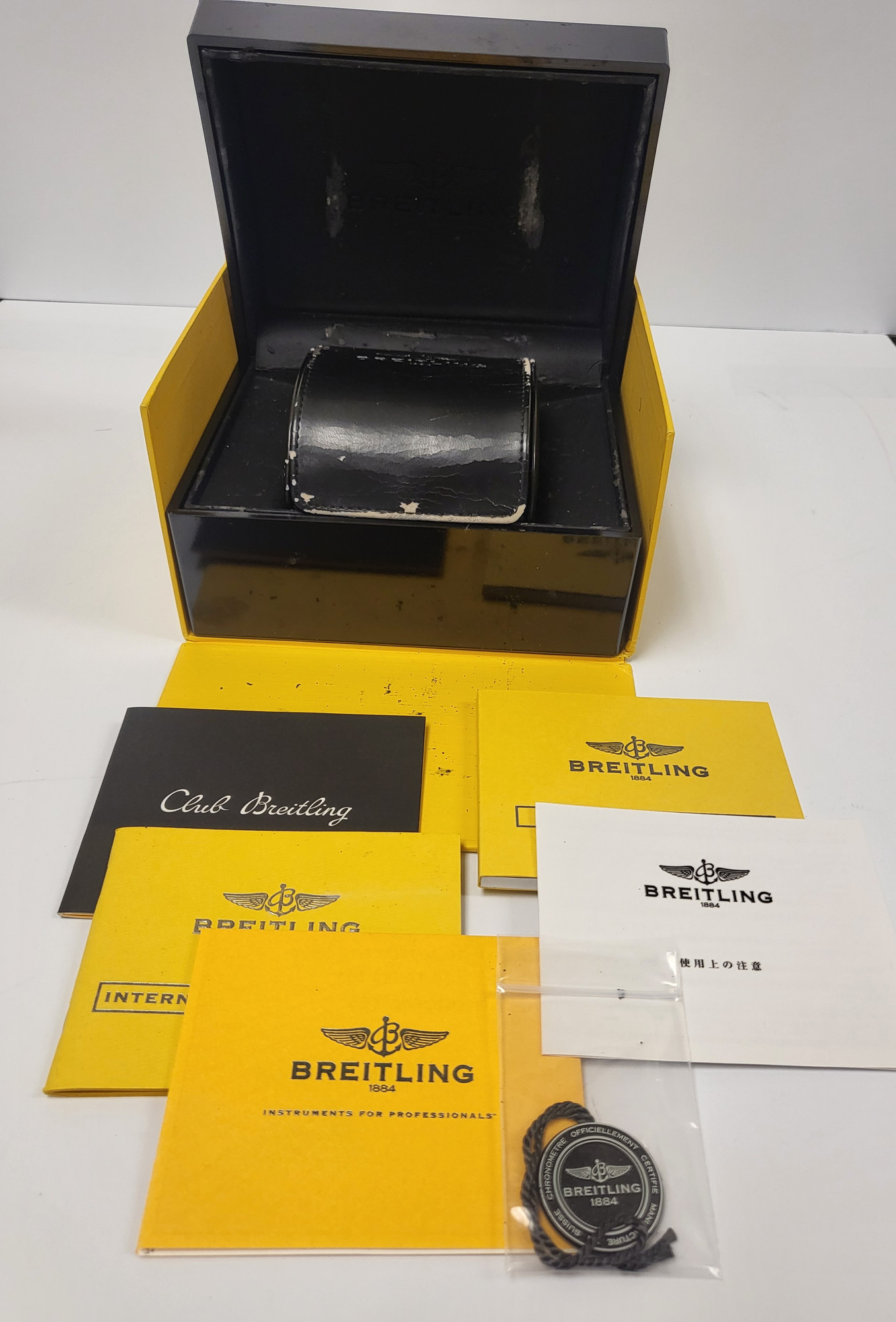 Breitling SuperOcean II A17364 - Inventory 5371