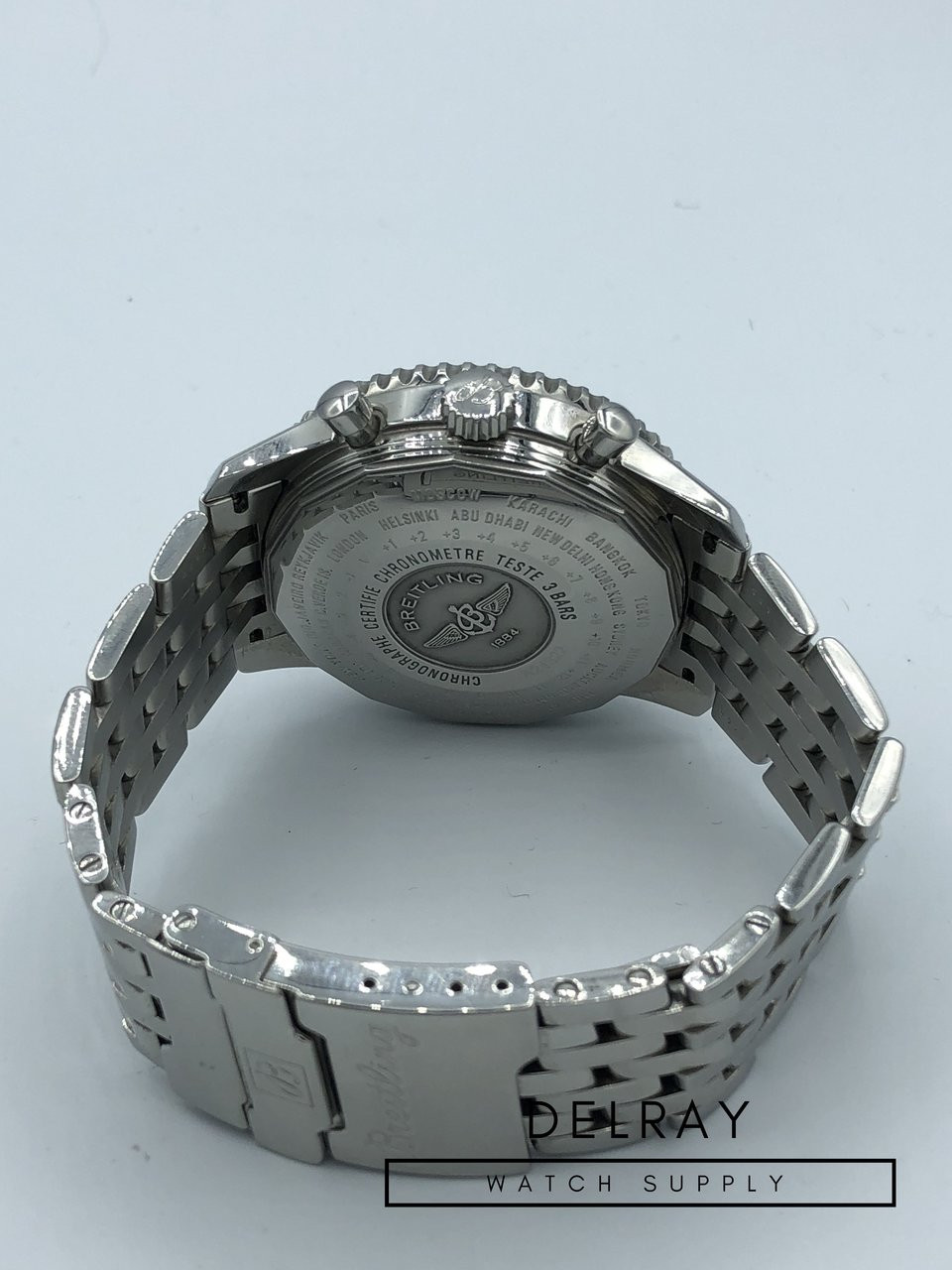 Breitling Navitimer World 3