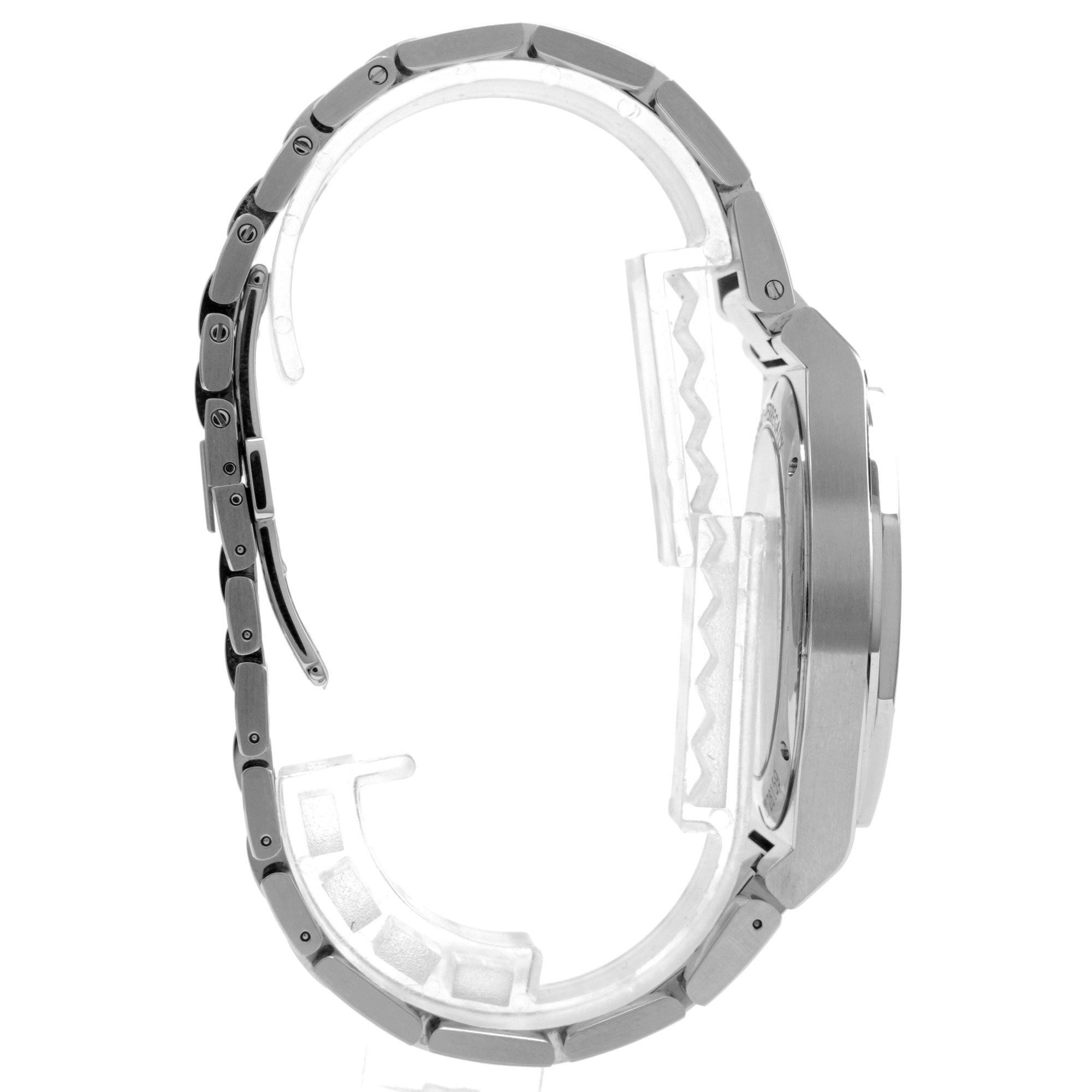 Girard Perregaux Laureato 42mm 81010-11-3153-1CM - Inventory 7893