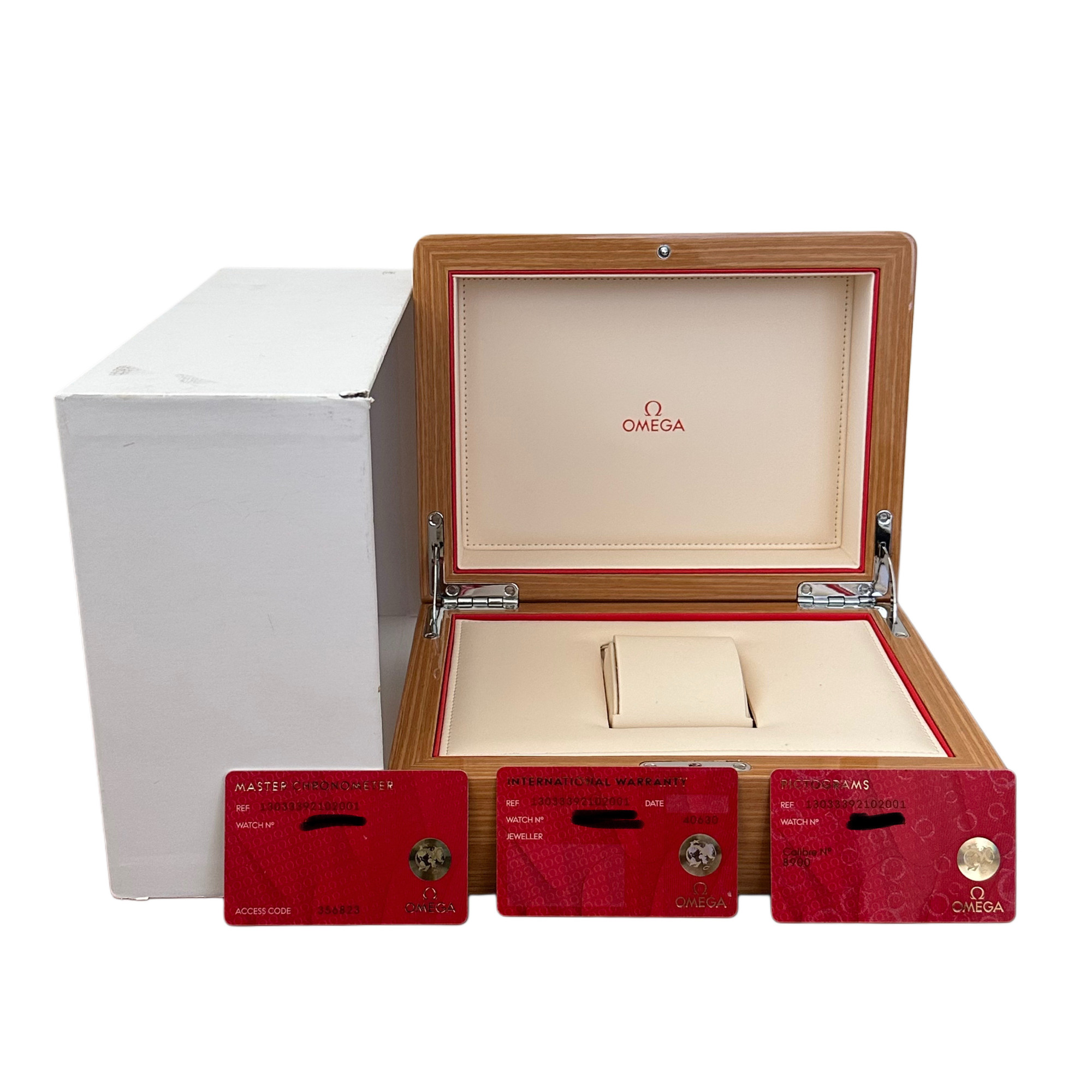 Omega Constellation Globemaster 130.33.39.21.02.001 - Inventory 8205