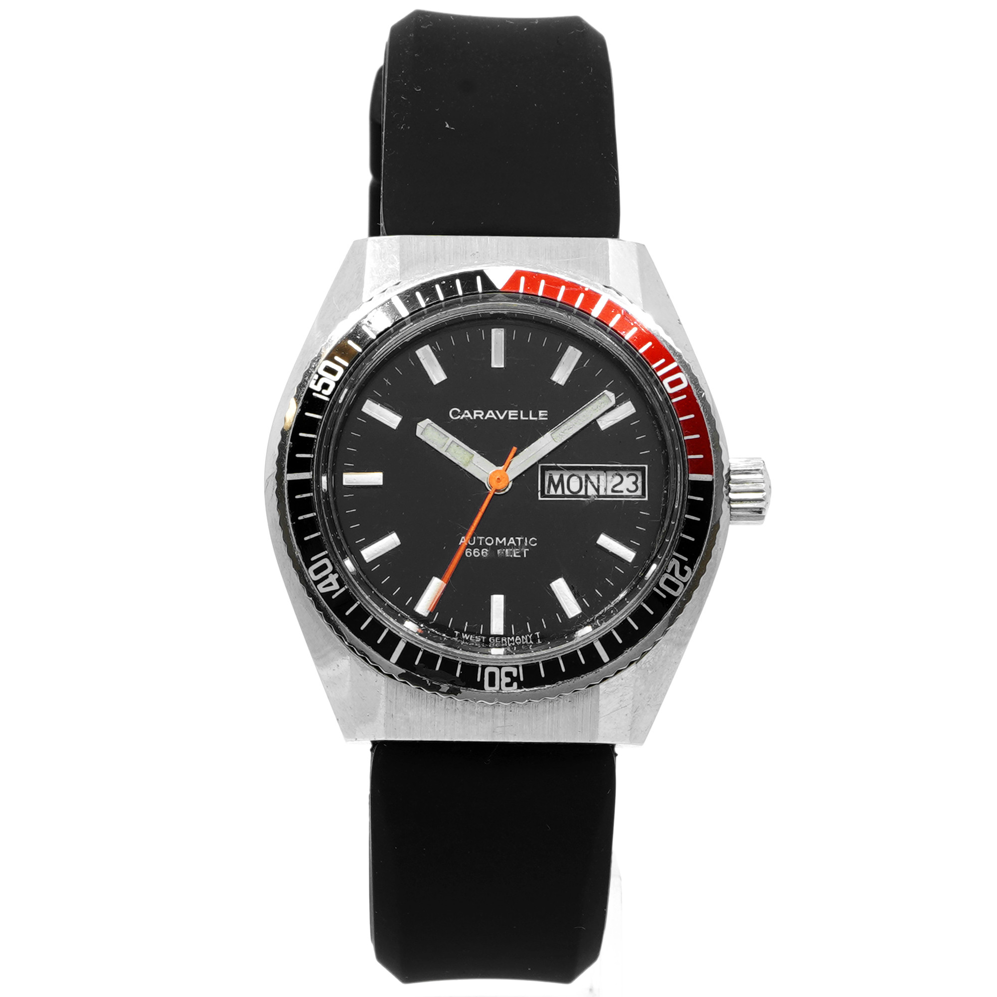 Bulova Caravelle 666 Devil Diver Day Date Coke Bezel *Vintage