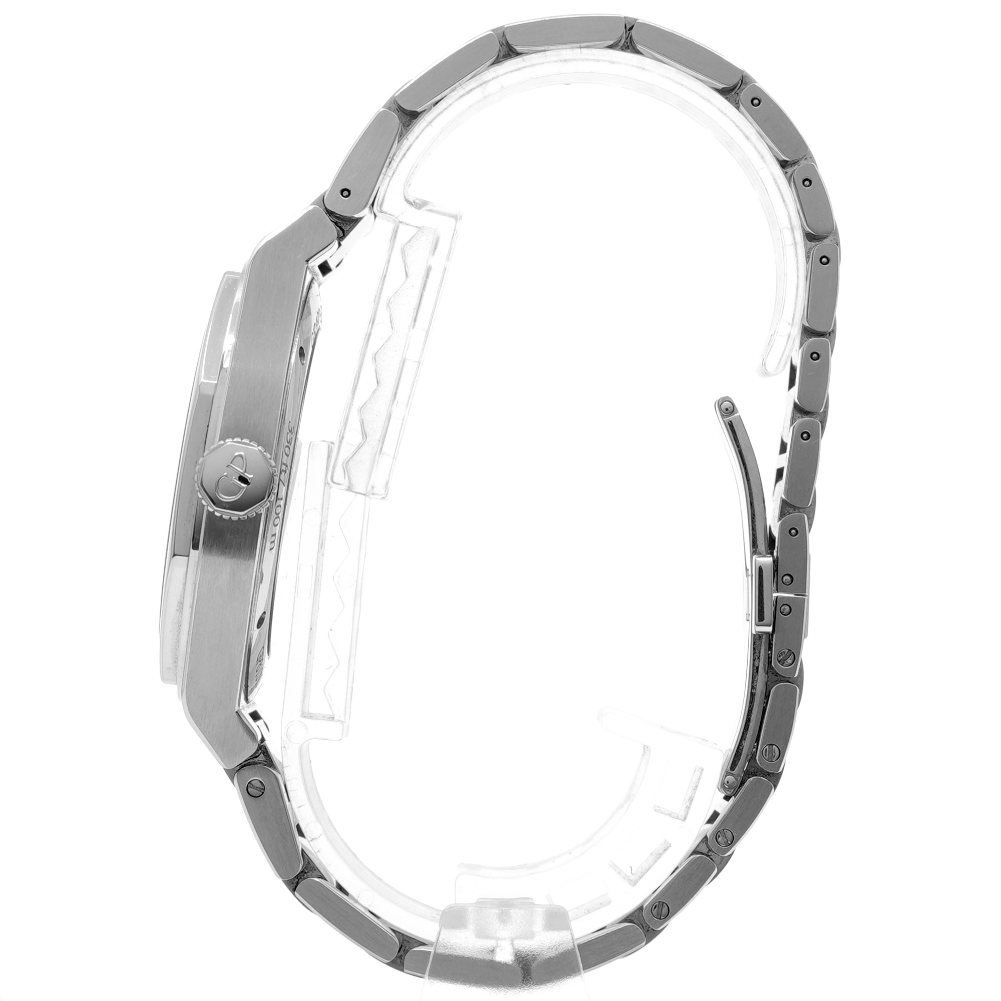 Girard Perregaux Laureato 42mm *Green Dial* 81010 - Inventory 8675