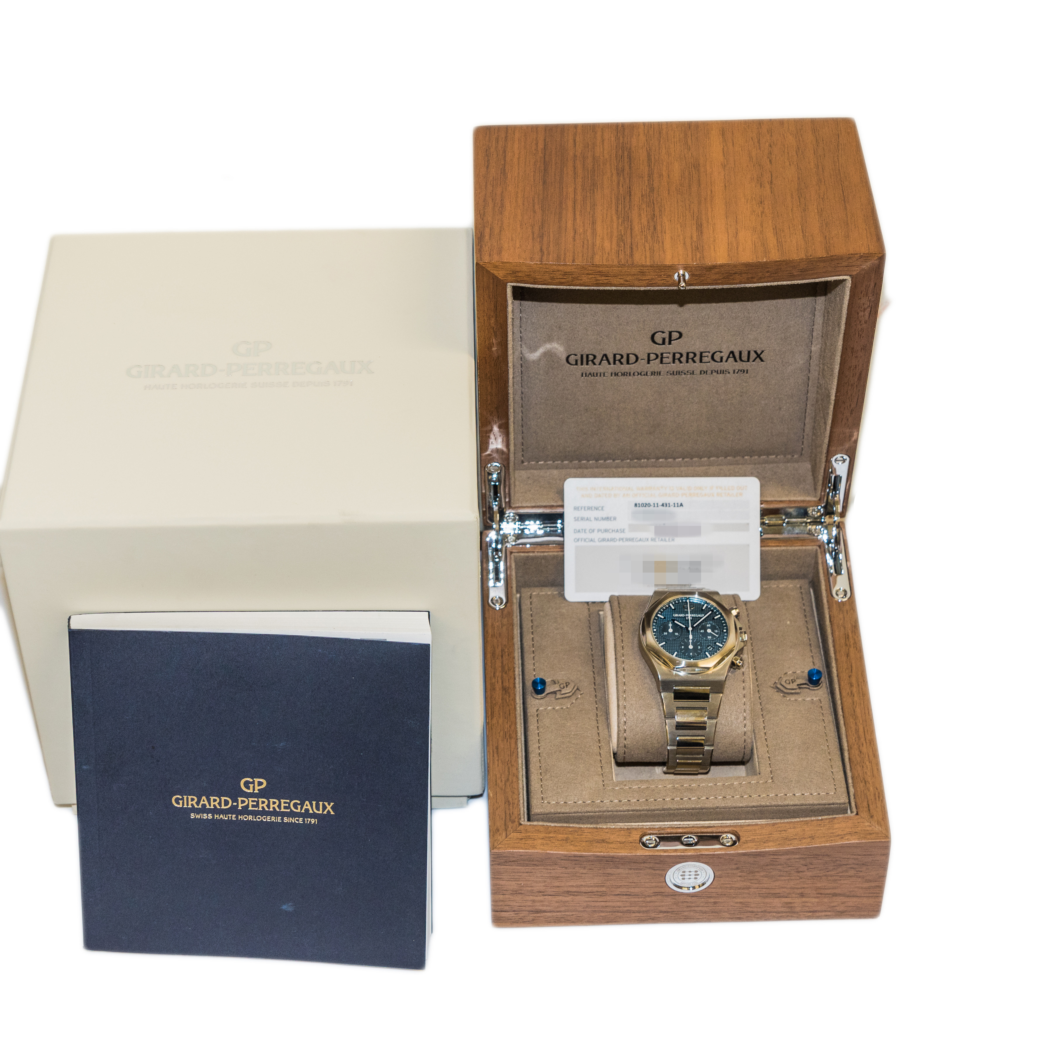 Girard-Perregaux Laureato Chronograph 42mm *Blue Dial* *Box and