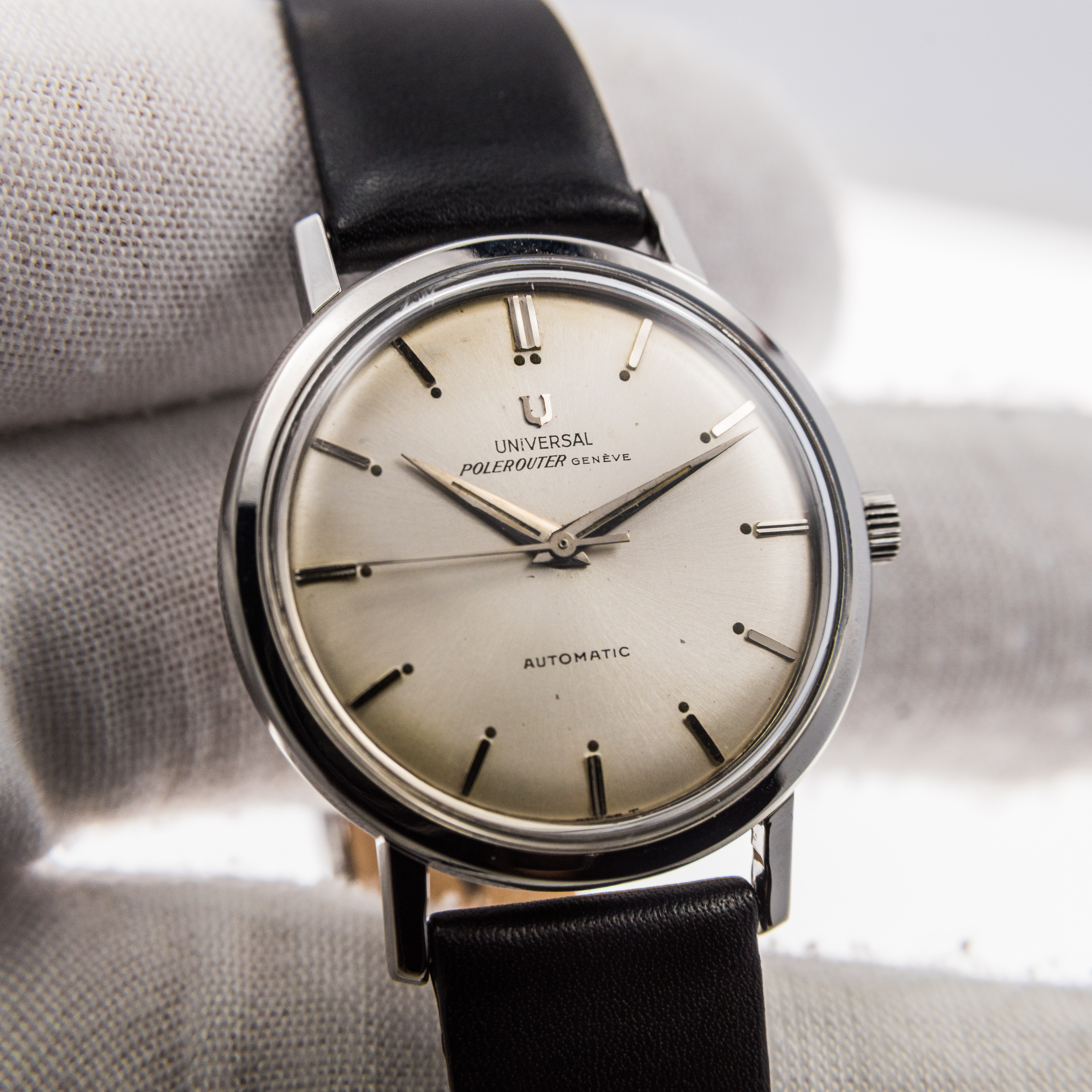 Montre Vintage Universal Genève Railrouter - Cadran Original - New Old Stock - Suisse Années 1960-70