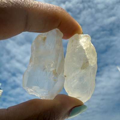 White Topaz Natural Rough 2 Pieces 210.5 Carats Earth-mined Gemstone Uncut Raw Rock at Semipreciousking