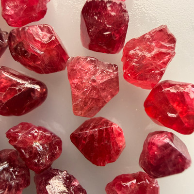 Natural Spinel Rough Uncut Gemstone 44.4 Carats 27 Pcs Hot Pink Color VVS Clarity Jewelry Making
