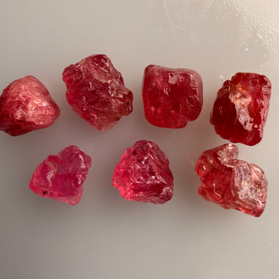 Natural Spinel Rough Uncut Gemstone 23.25 Carats 7 Pcs Hot Pink Color VVS Clarity Jewelry Making
