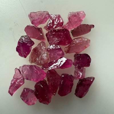 Natural Rubellite Earth mined 15.79 Cts Uncut rough 20 PC Deep Raspberry - Hot Pink Color 6-3L/4-2W mm VS Clarity Rough Gemstone