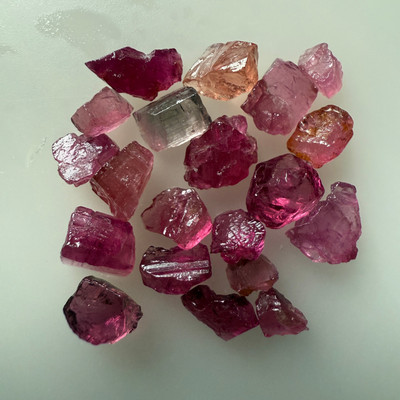 Natural Rubellite Earth mined 15.79 Cts Uncut rough 20 PC Deep Raspberry - Hot Pink Color 6-3L/4-2W mm VS Clarity Rough Gemstone