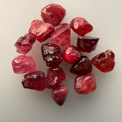 Natural Spinel Rough Uncut Gemstone 25.85 Carats 15 Pcs Hot Pink Color VVS Clarity Jewelry Making