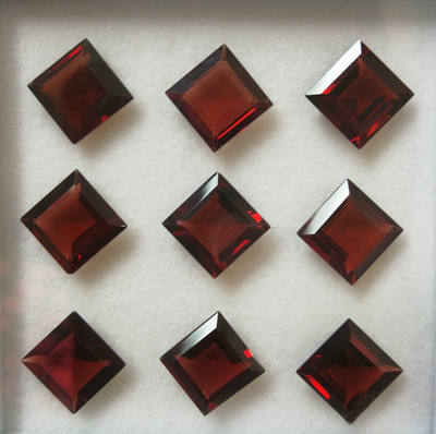 Natural Garnet Square Step Cut 9X9mm Umber Color SI1 Clarity Loose Gemstone